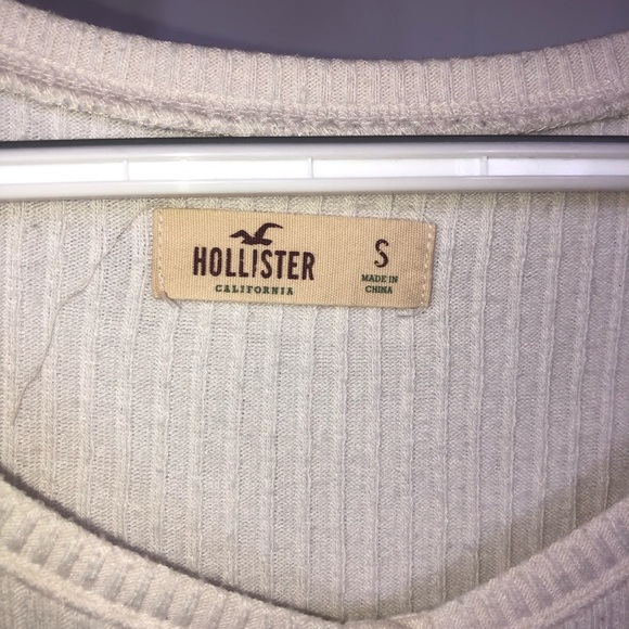 Hollister long sleeve - Picture 3 of 3